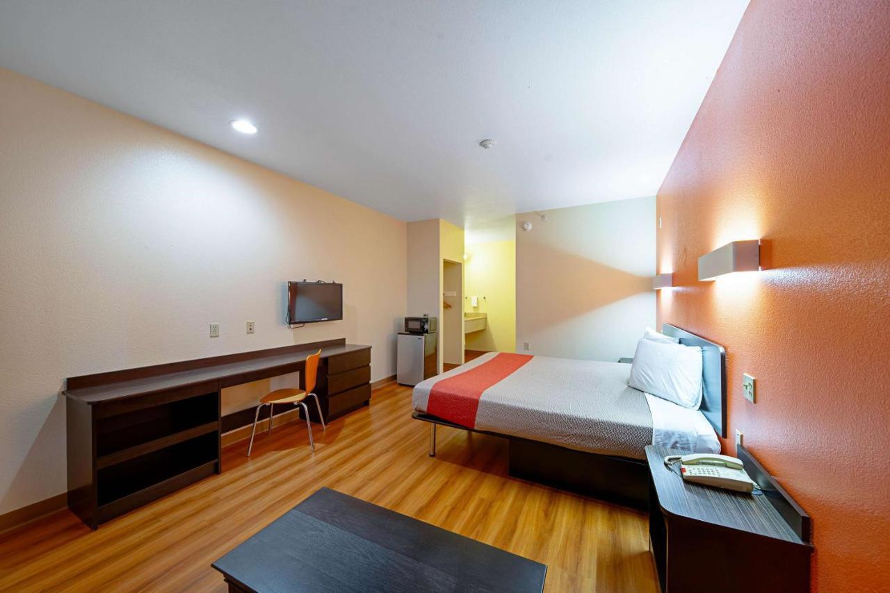 Motel 6-Rhome, Tx 외부 사진