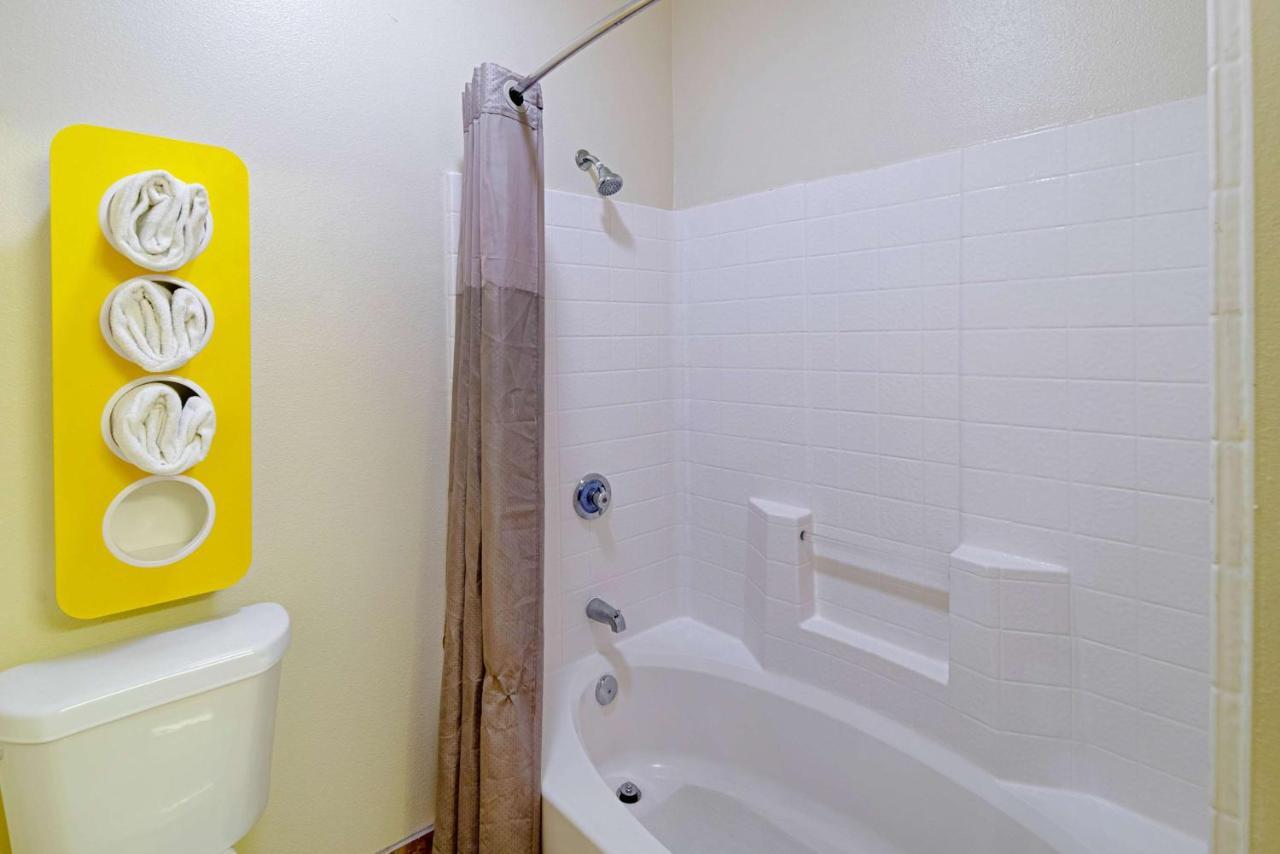 Motel 6-Rhome, Tx 외부 사진